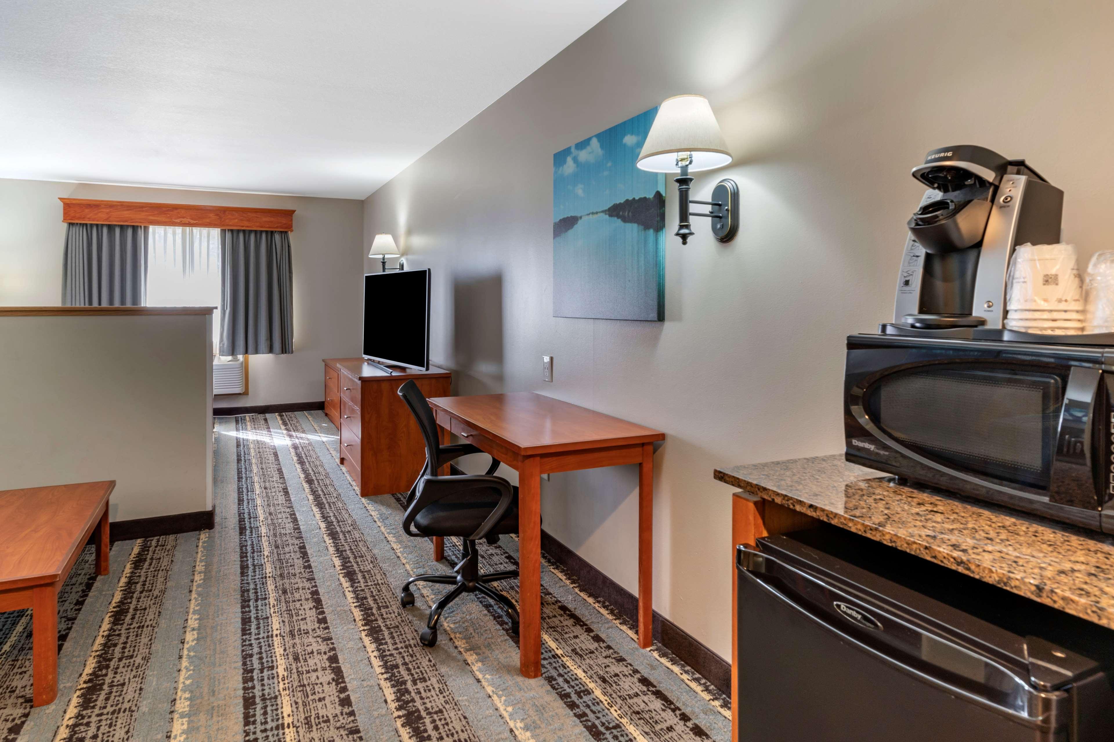 Best Western Newberg Inn Экстерьер фото
