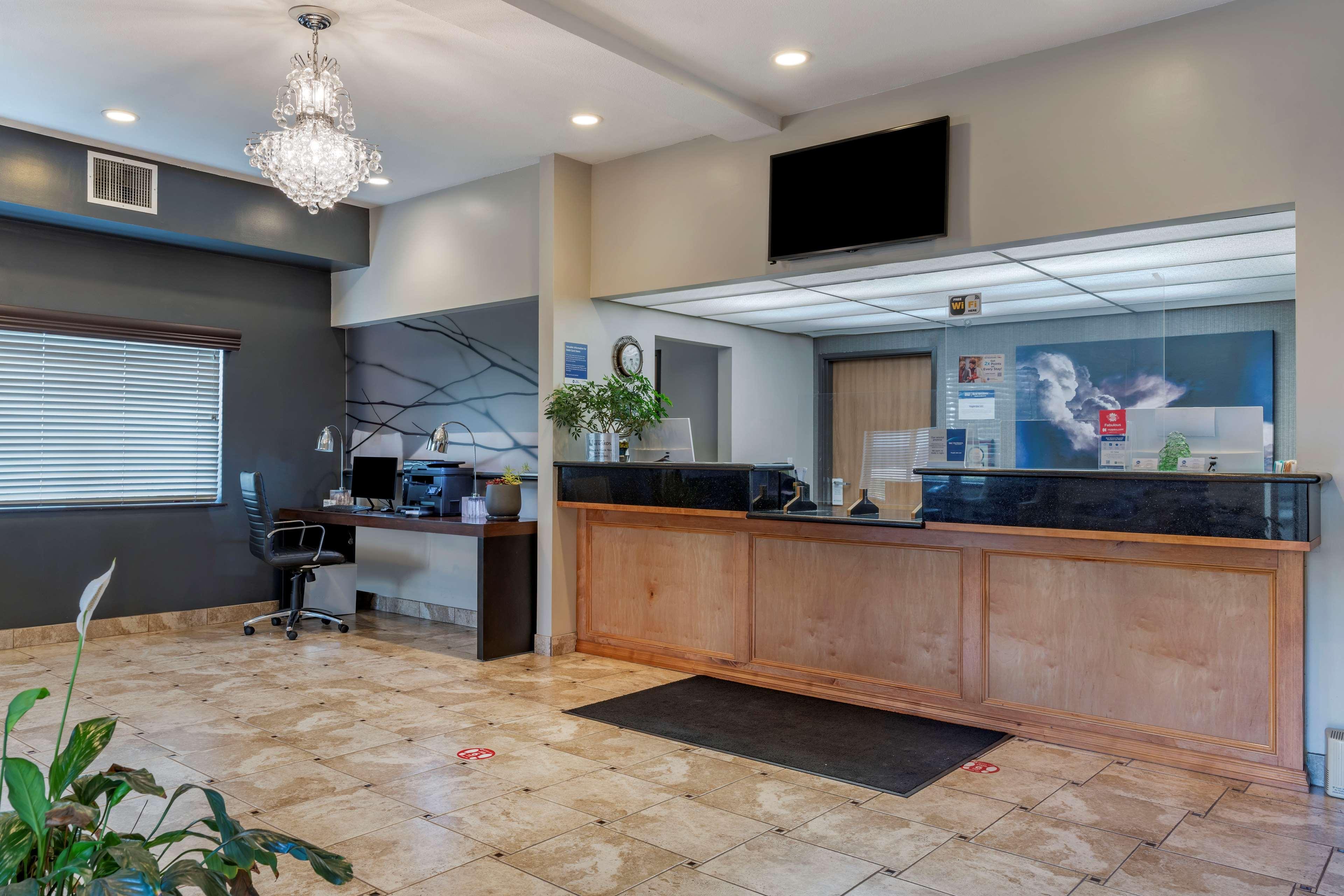 Best Western Newberg Inn Экстерьер фото