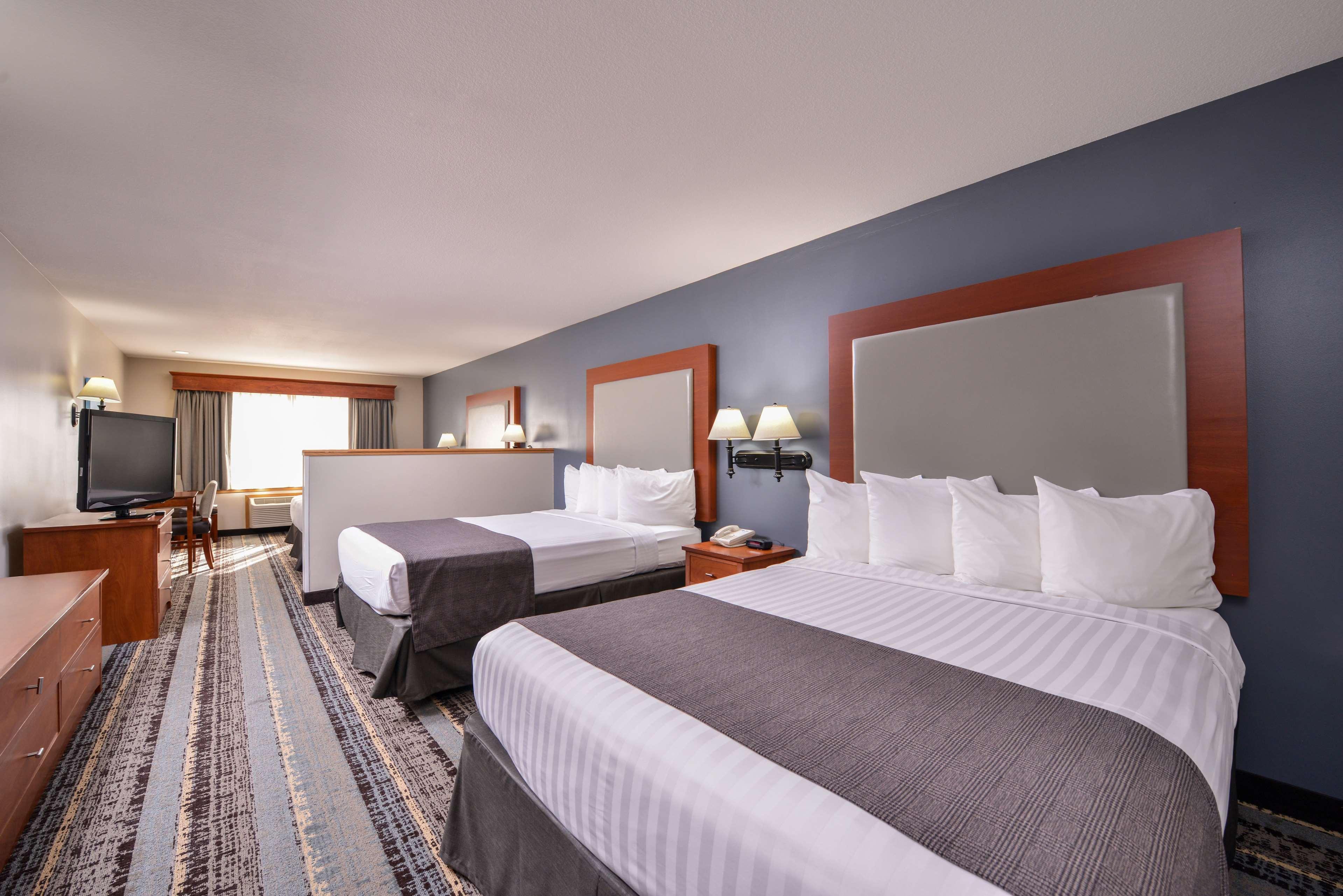 Best Western Newberg Inn Экстерьер фото